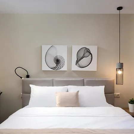 Apartment Olenia Luxury 1 *