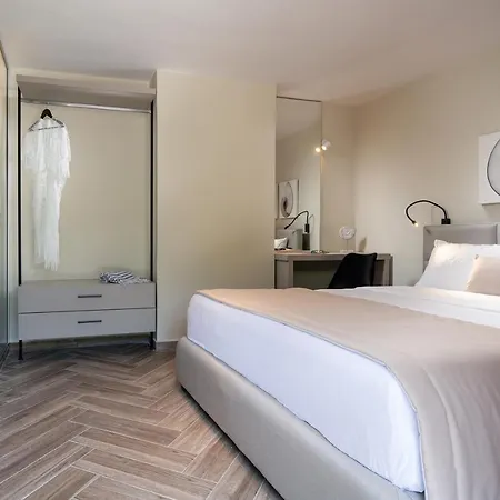 Olenia Luxury 1 *